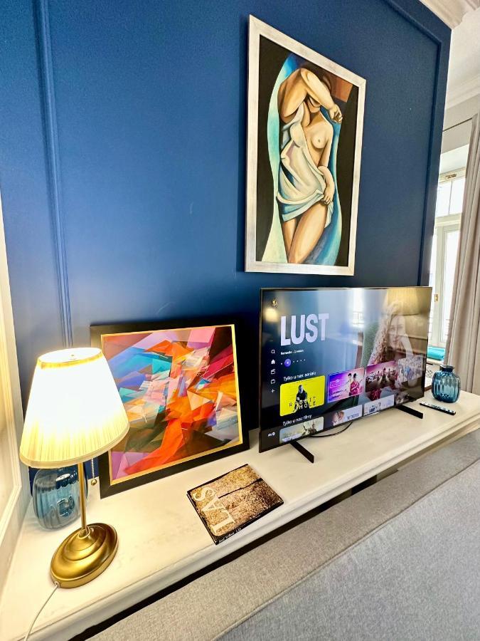 Decor Metro Wifi 300 Mbs 65Tv Netflix Hbo Lejlighed Warszawa Eksteriør billede